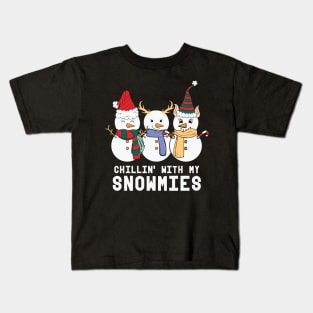 Chillin with my snowmies Kids T-Shirt